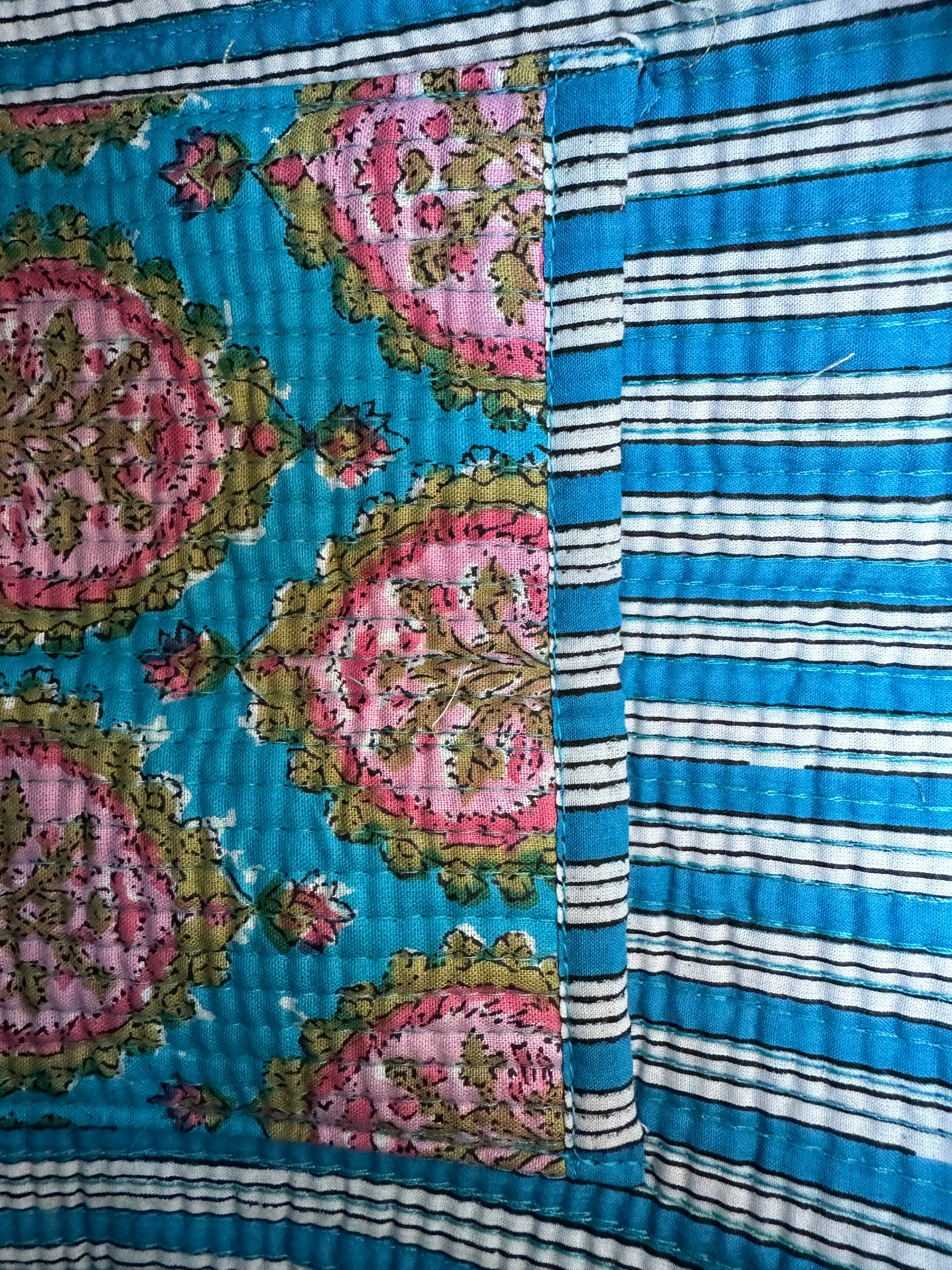 Trikeri Oriana Zip Bag
