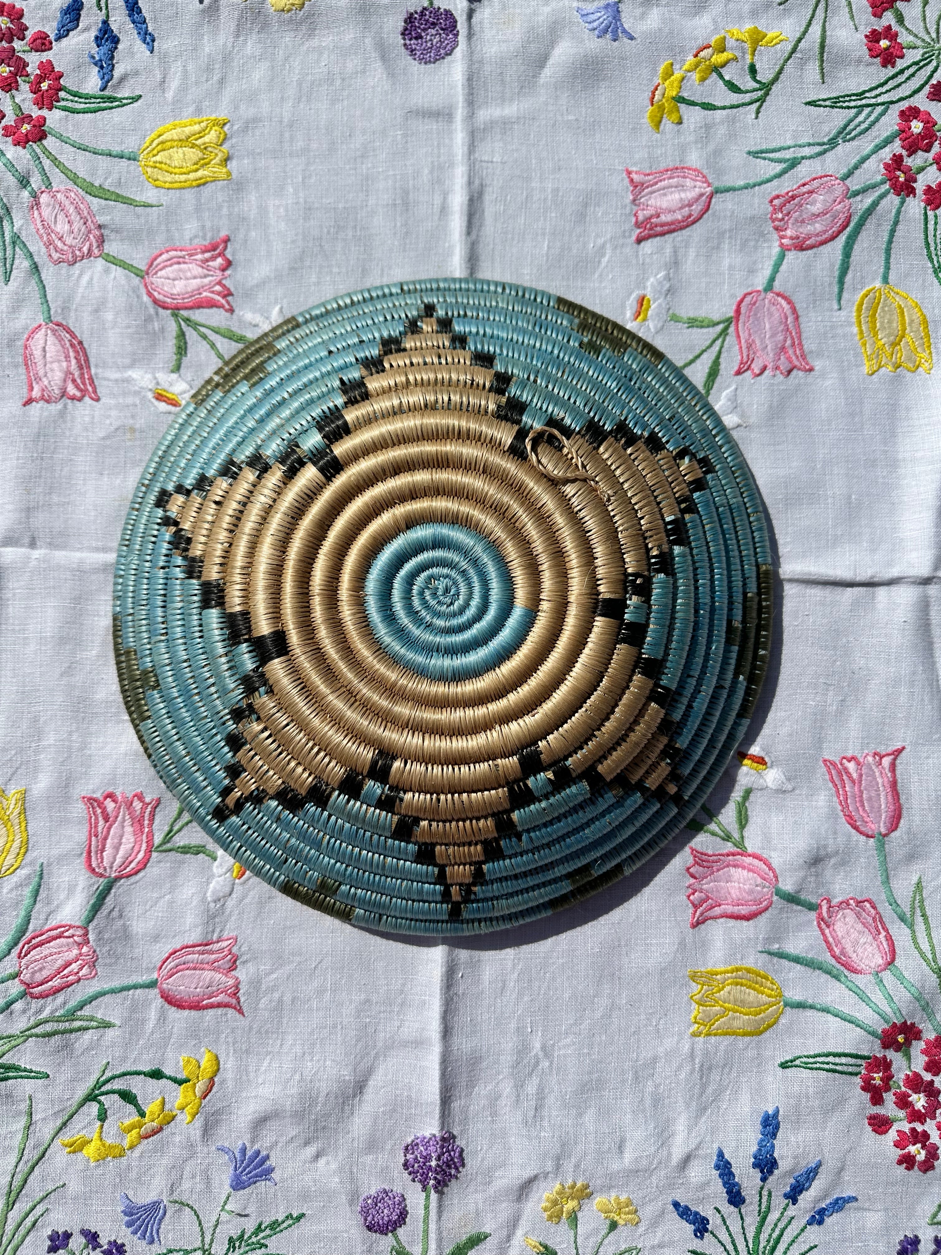 Star Zanzibar Bread Basket