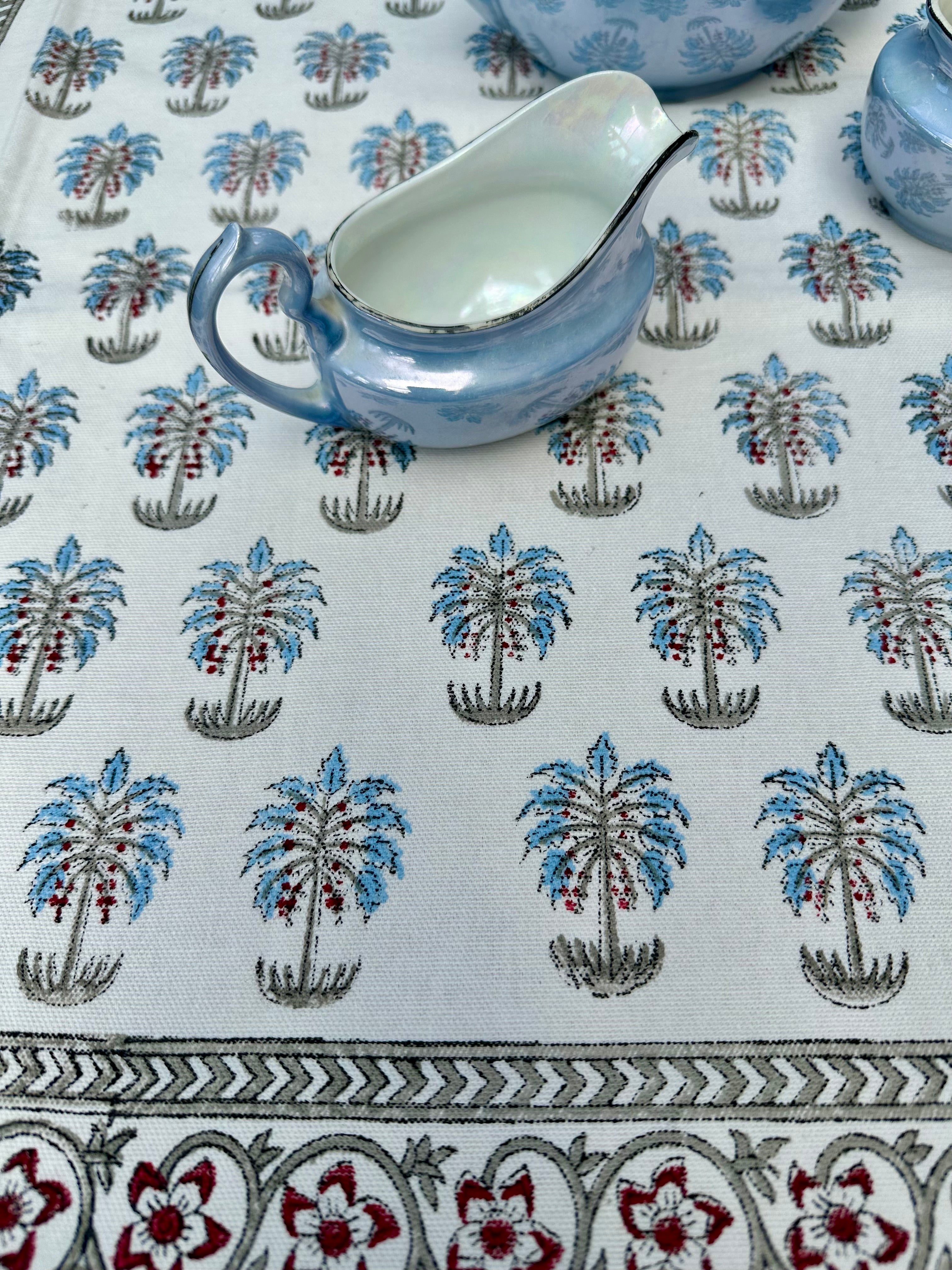 Palmeraie Tablecloth