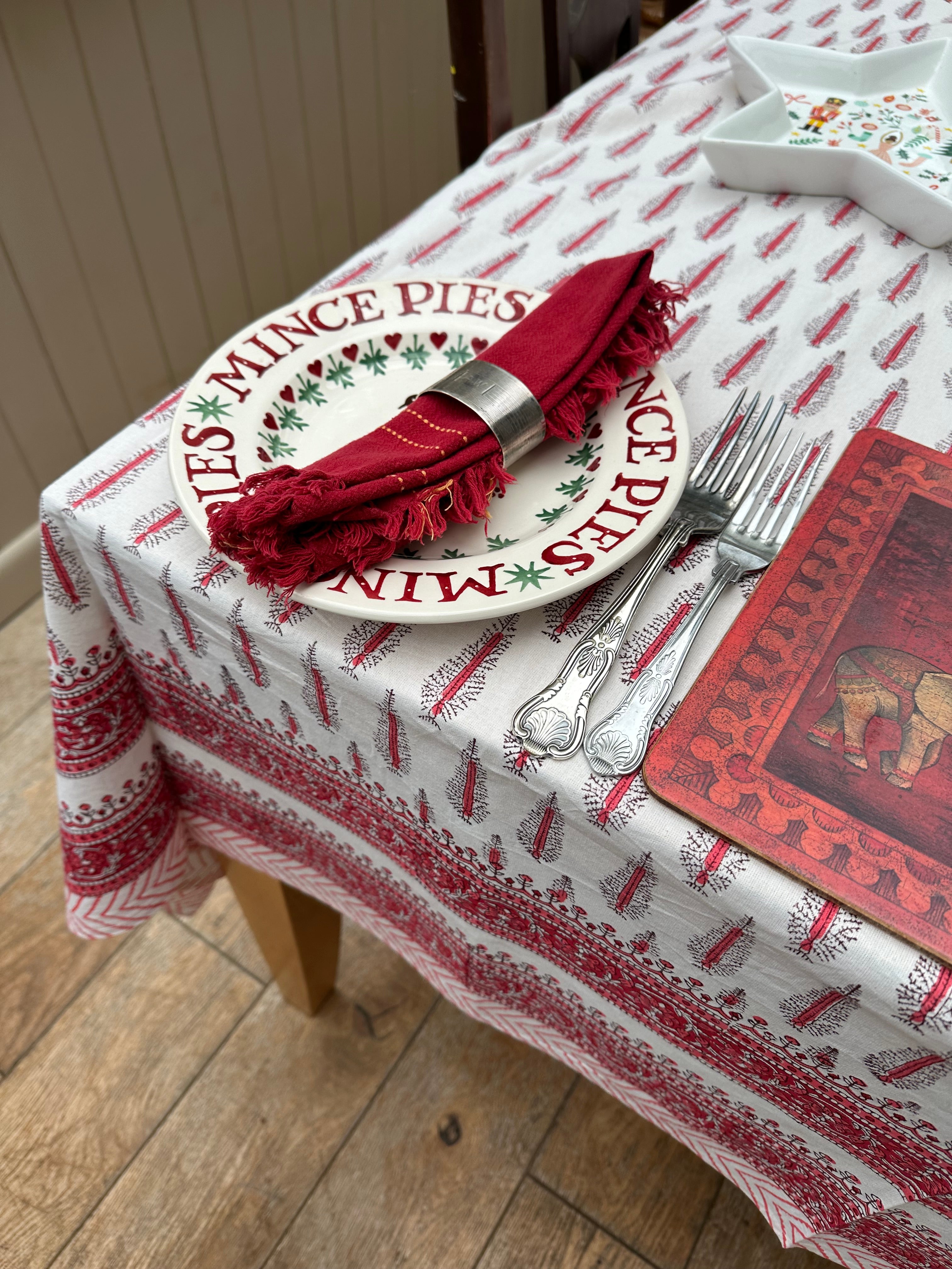 Red Natale Tablecloth