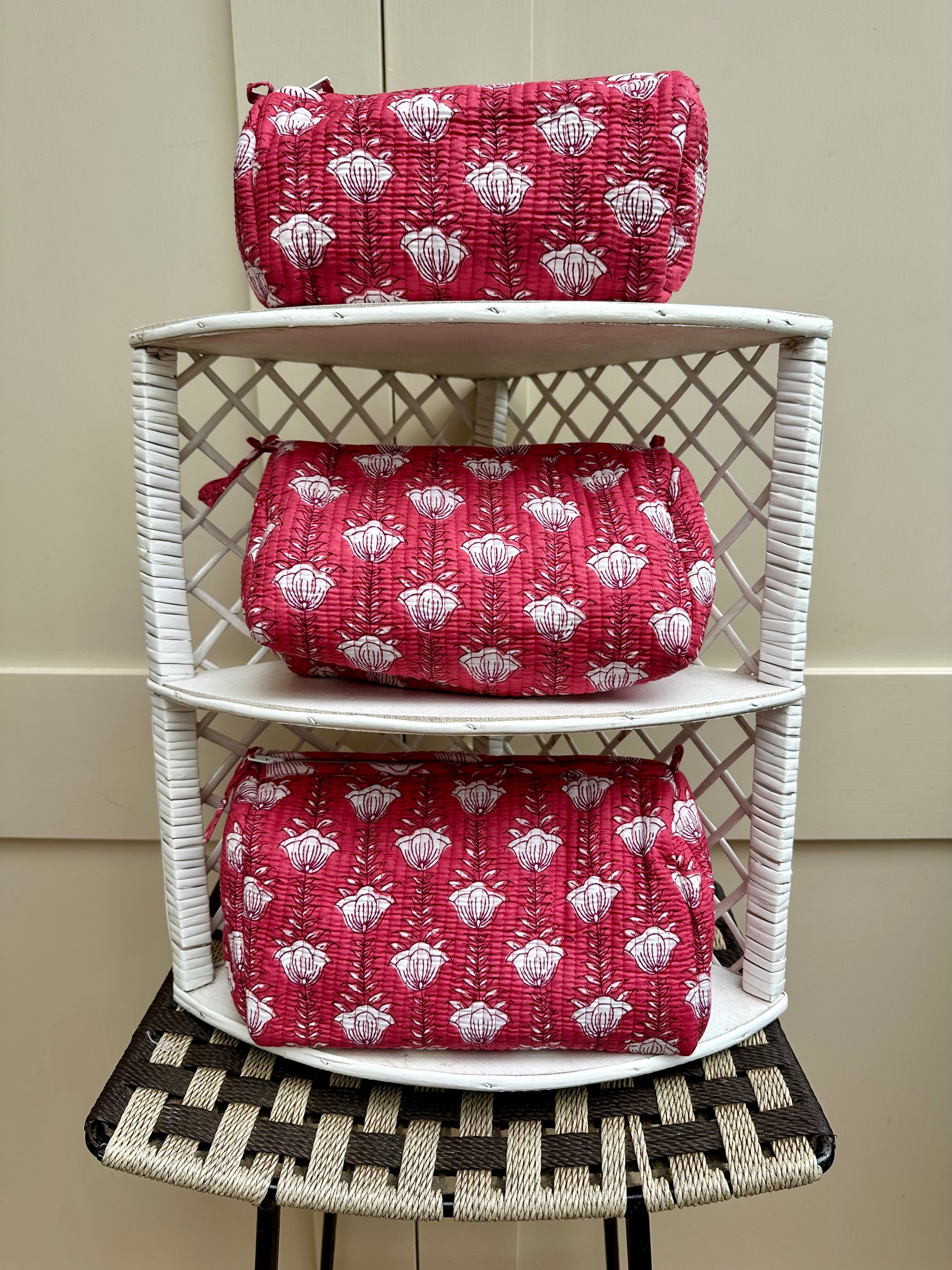 Umber Tulip Sponge Bag