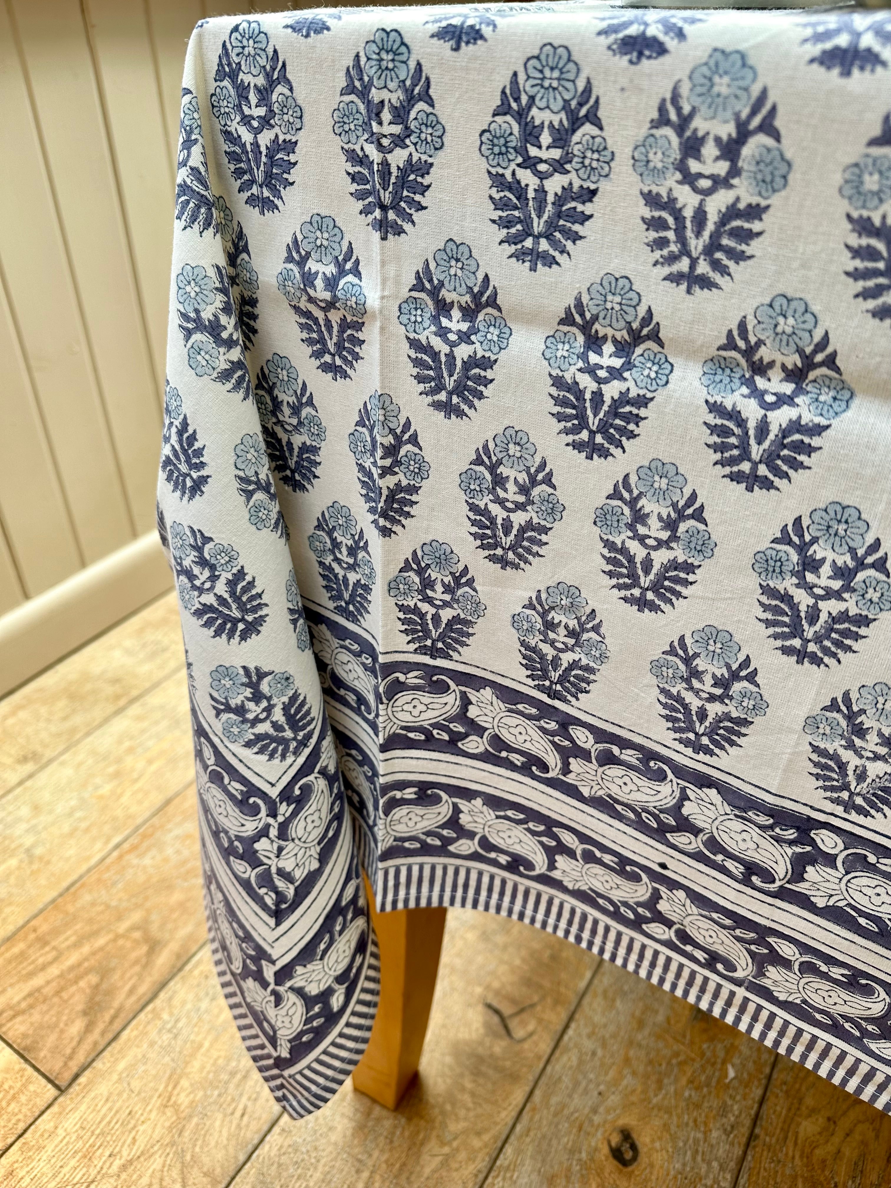 White Flower Brindisi Tablecloth