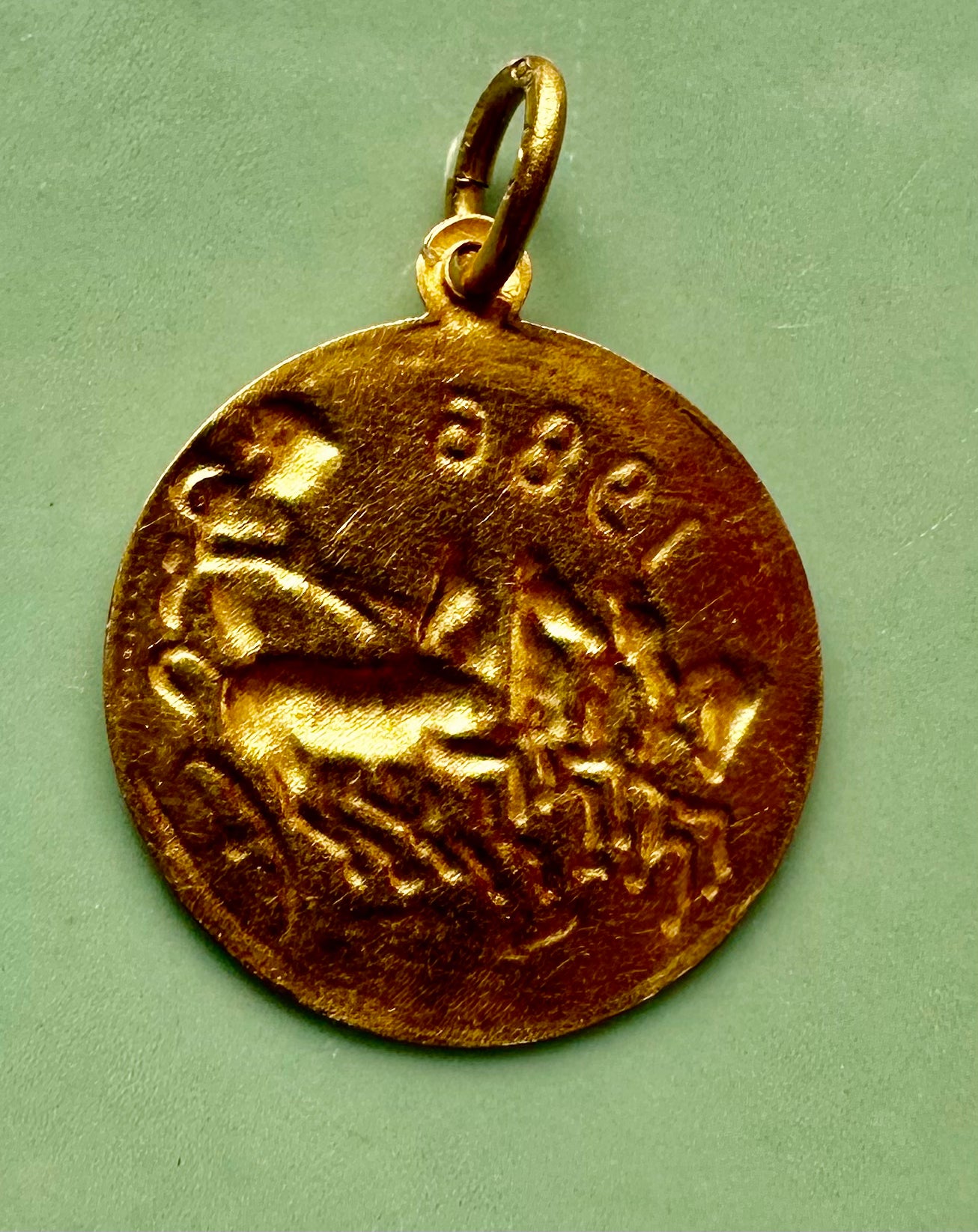 Ilias Lalaounis 1986 Charm Pendant in 18ct Gold