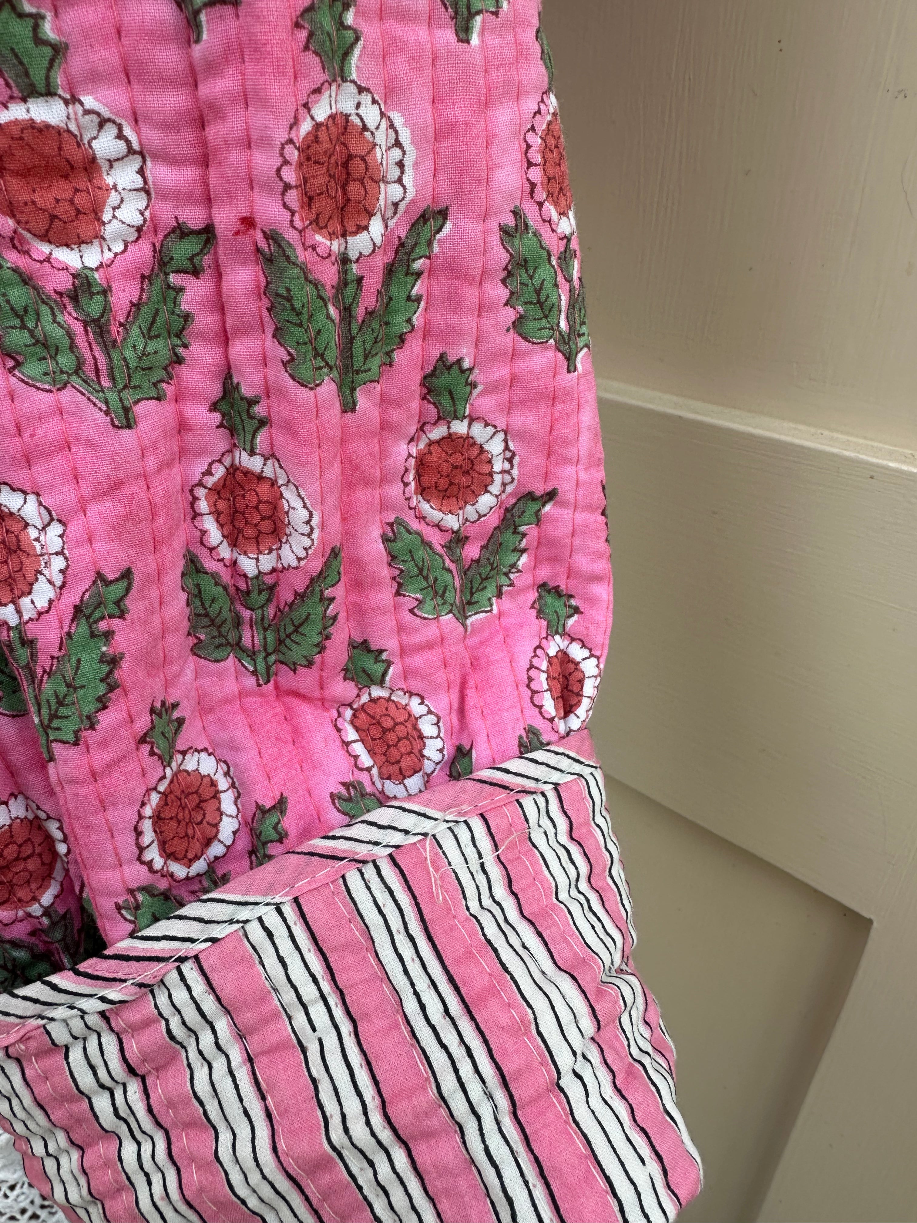 Pink Rosa Juhu Cropped Jacket