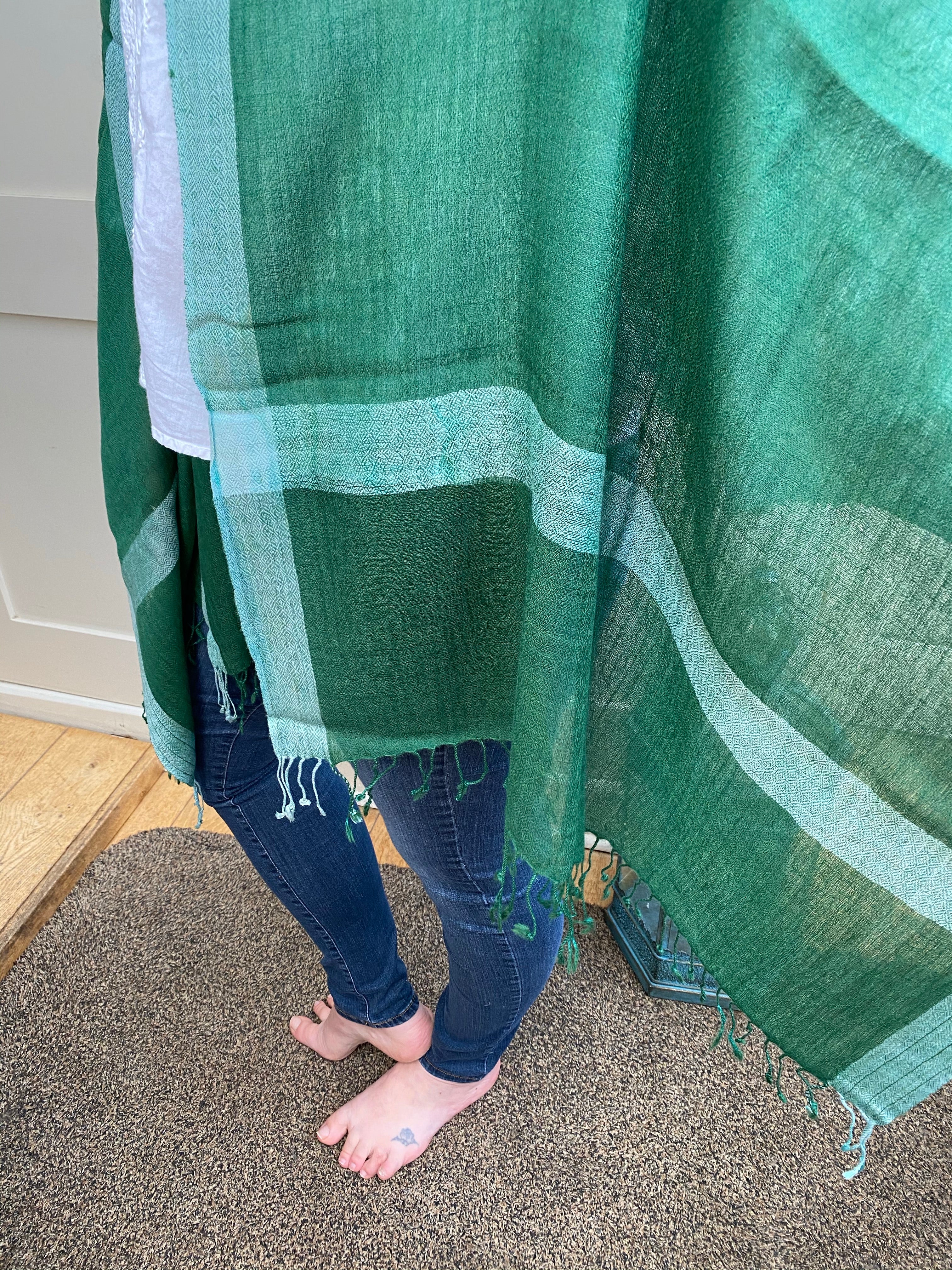 Green Bordered Fine Woollen Shawl