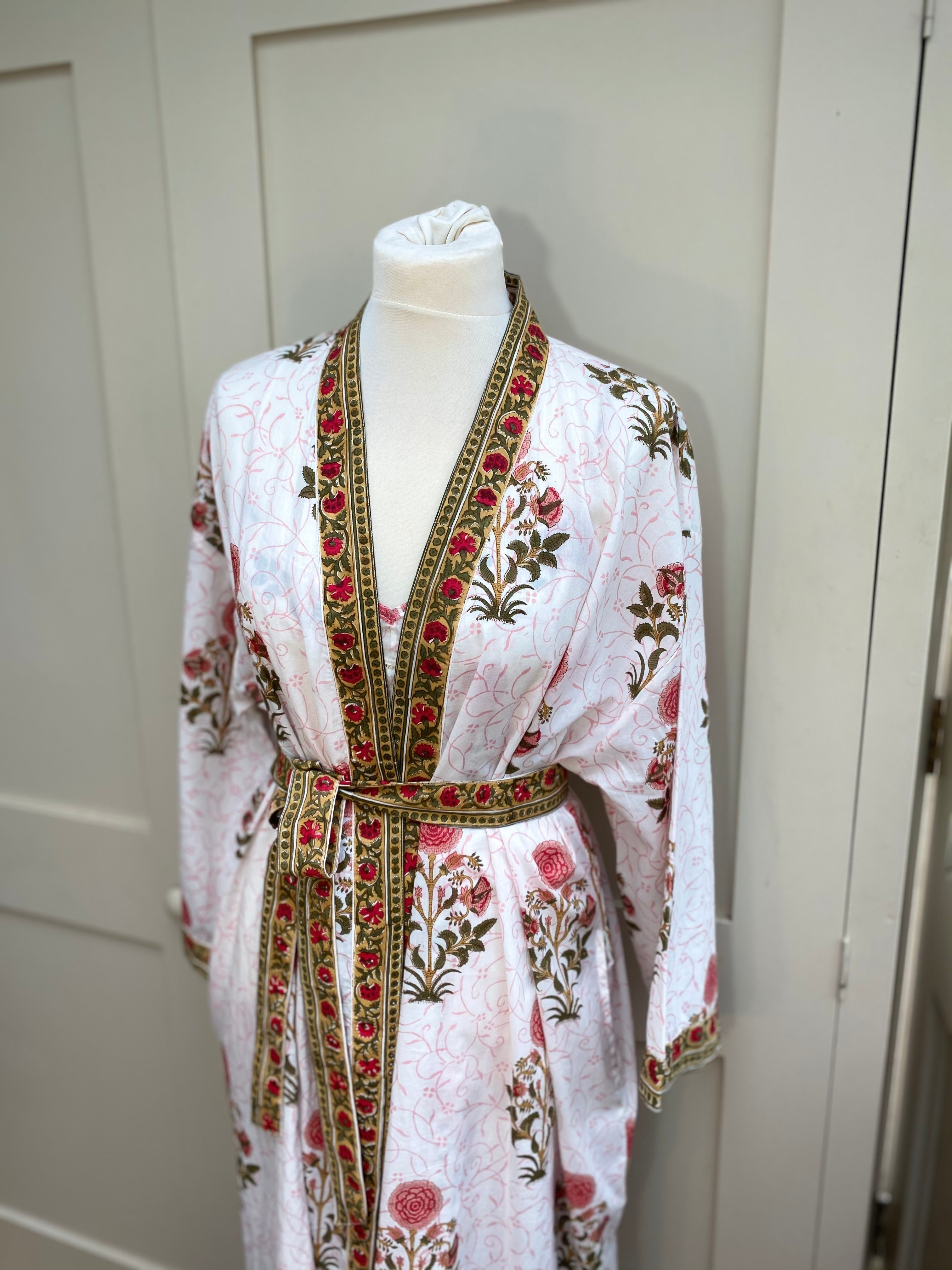 Carla Autumn Carnation Nightie and Dressing Gown Set