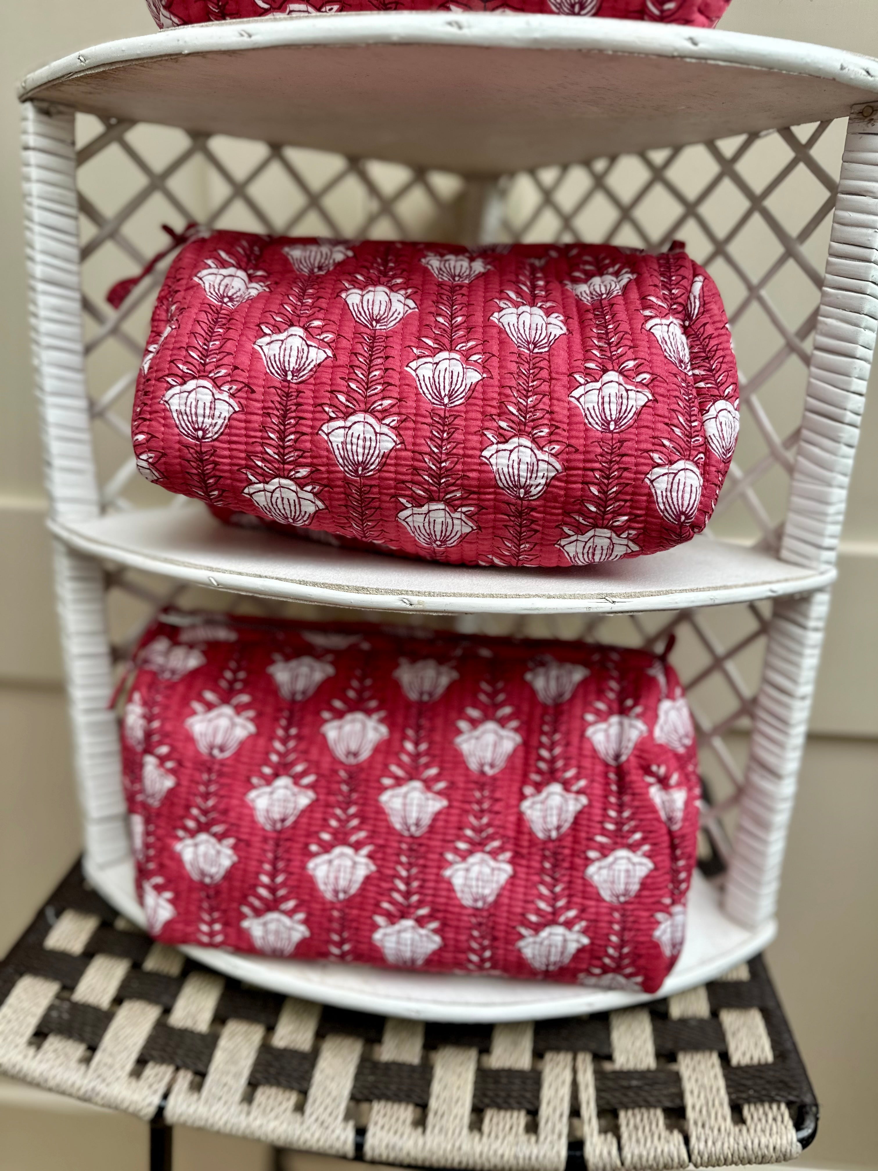 Umber Tulip Sponge Bag