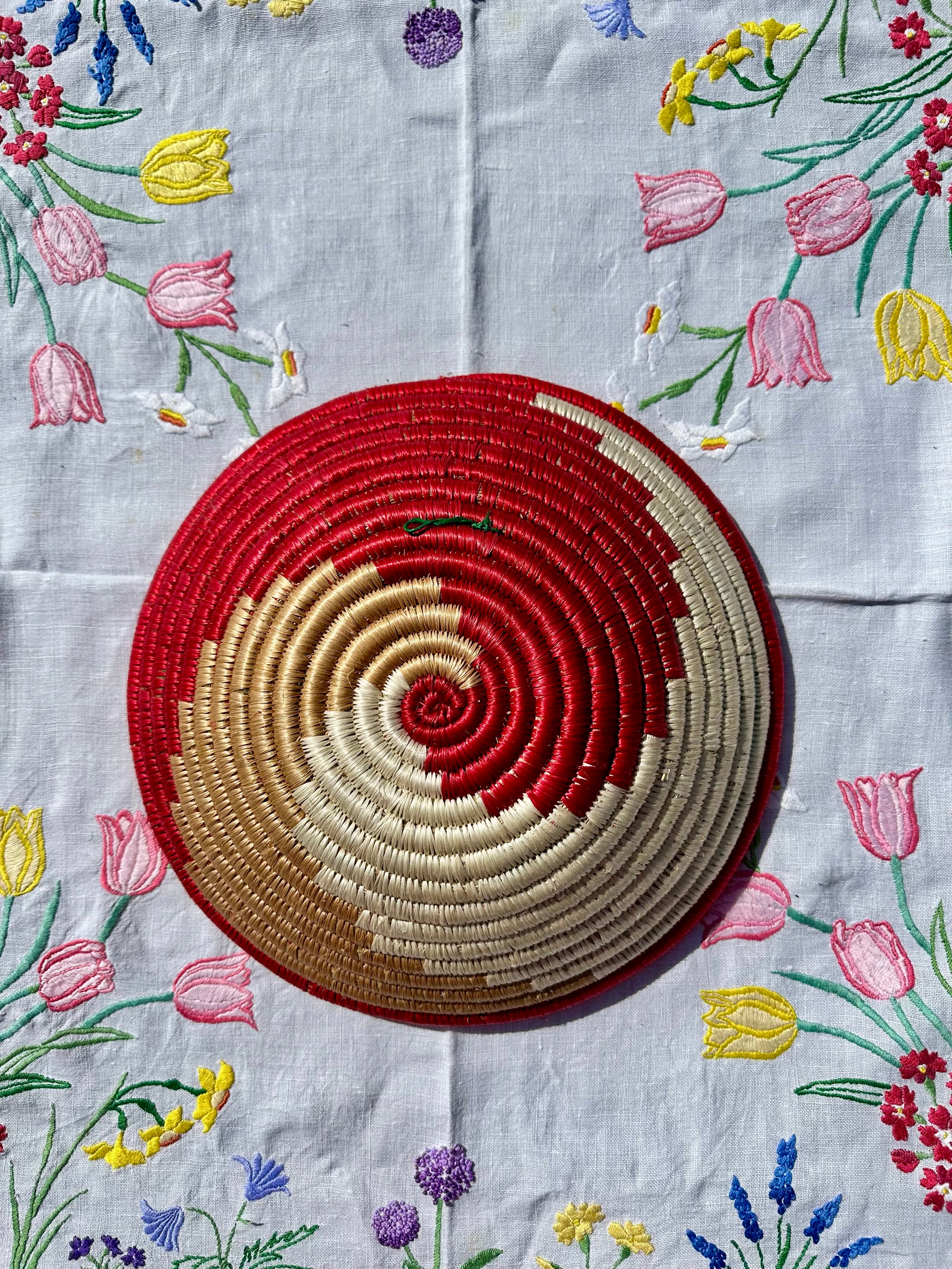 Swirl Zanzibar Bread Basket