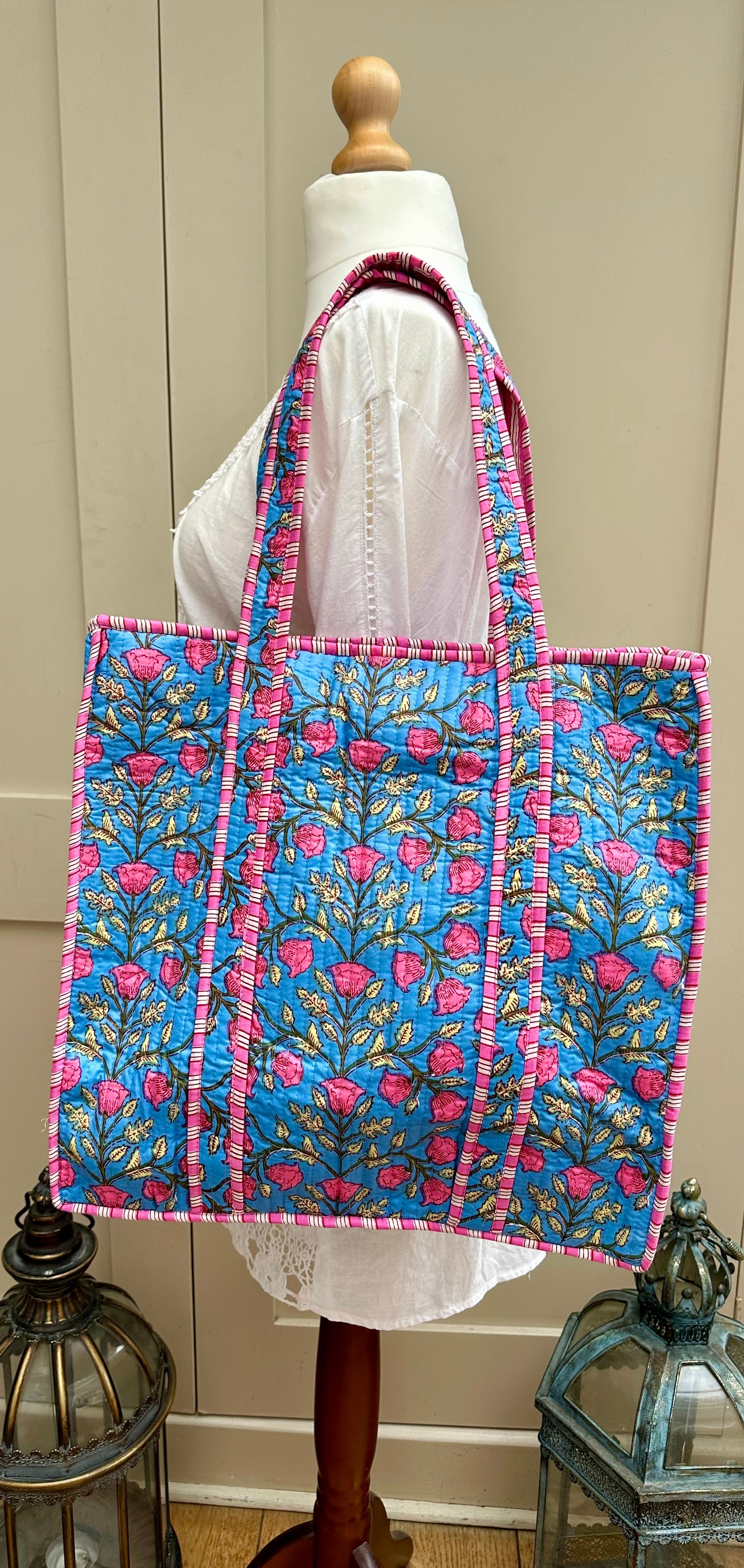 Blue Kiss Zip Bag