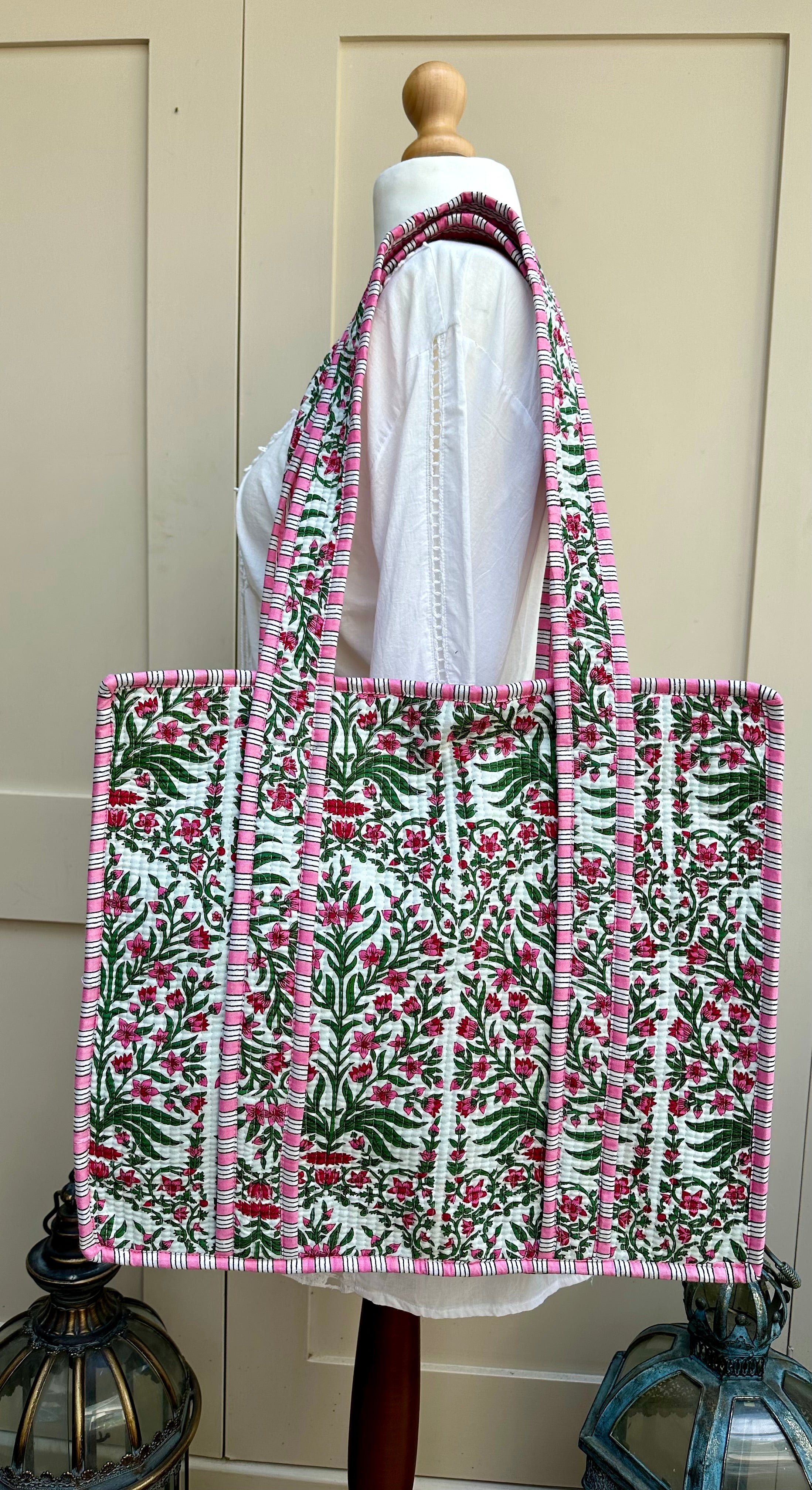 White Palmyra Oriana Zip Bag