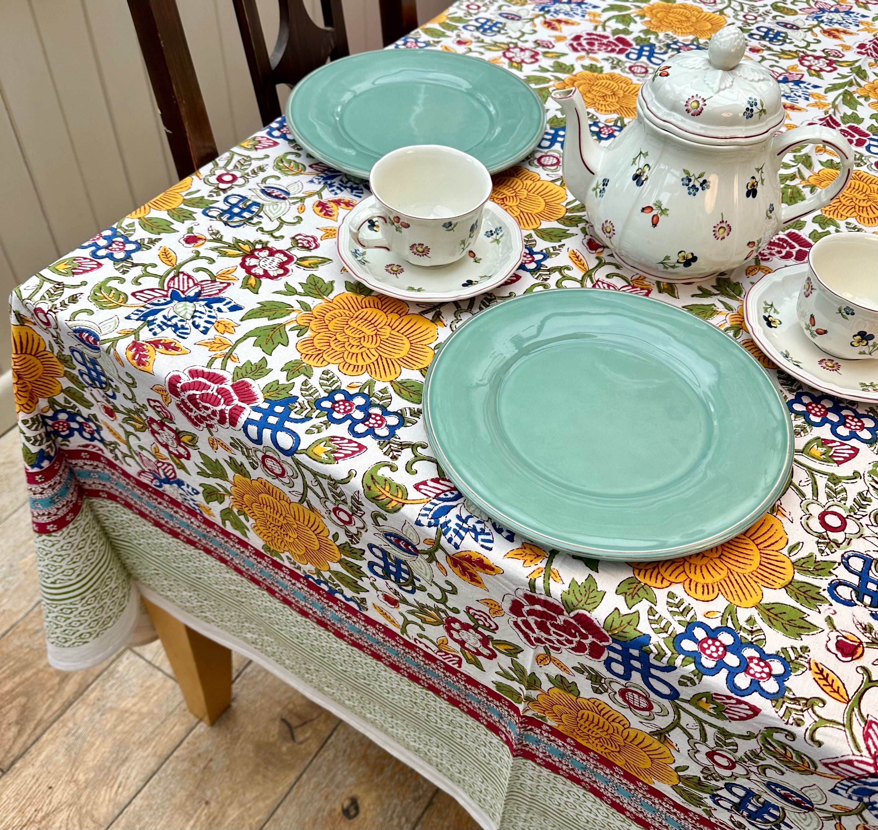 Wild Bazaar White Sicily Tablecloth