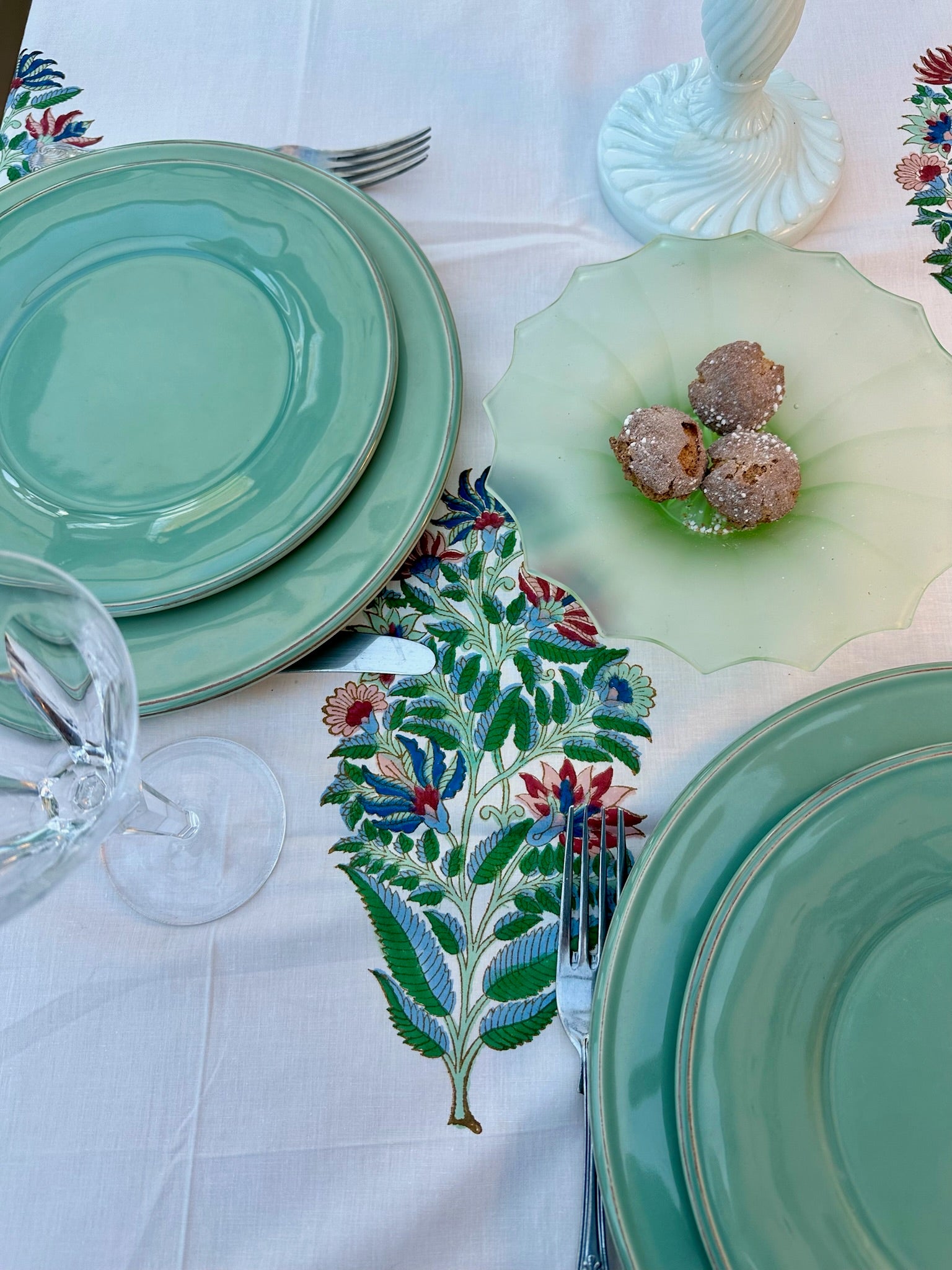 Bagh Bouquet Tablecloth