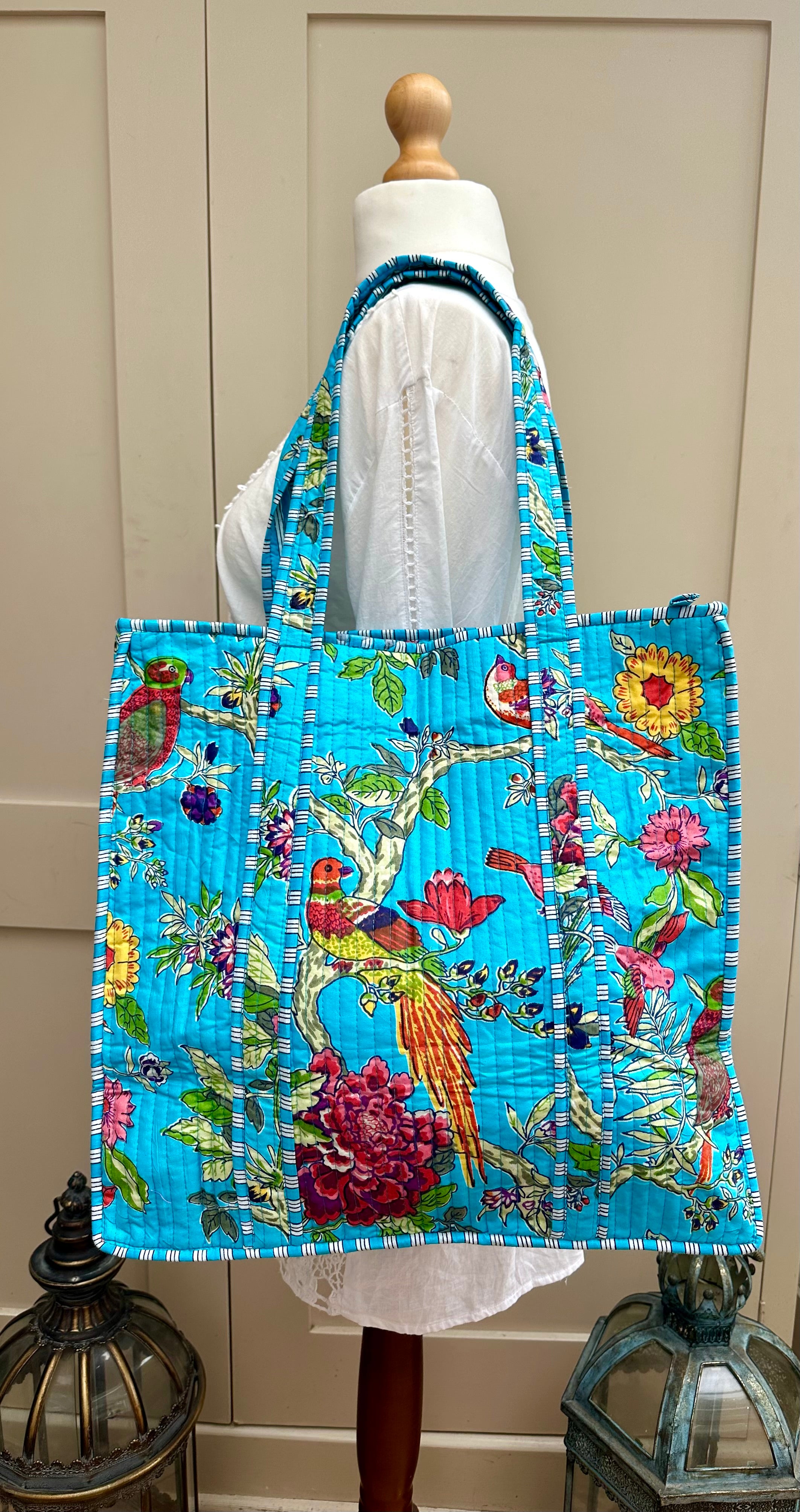 Blue Parrot Zip Bag