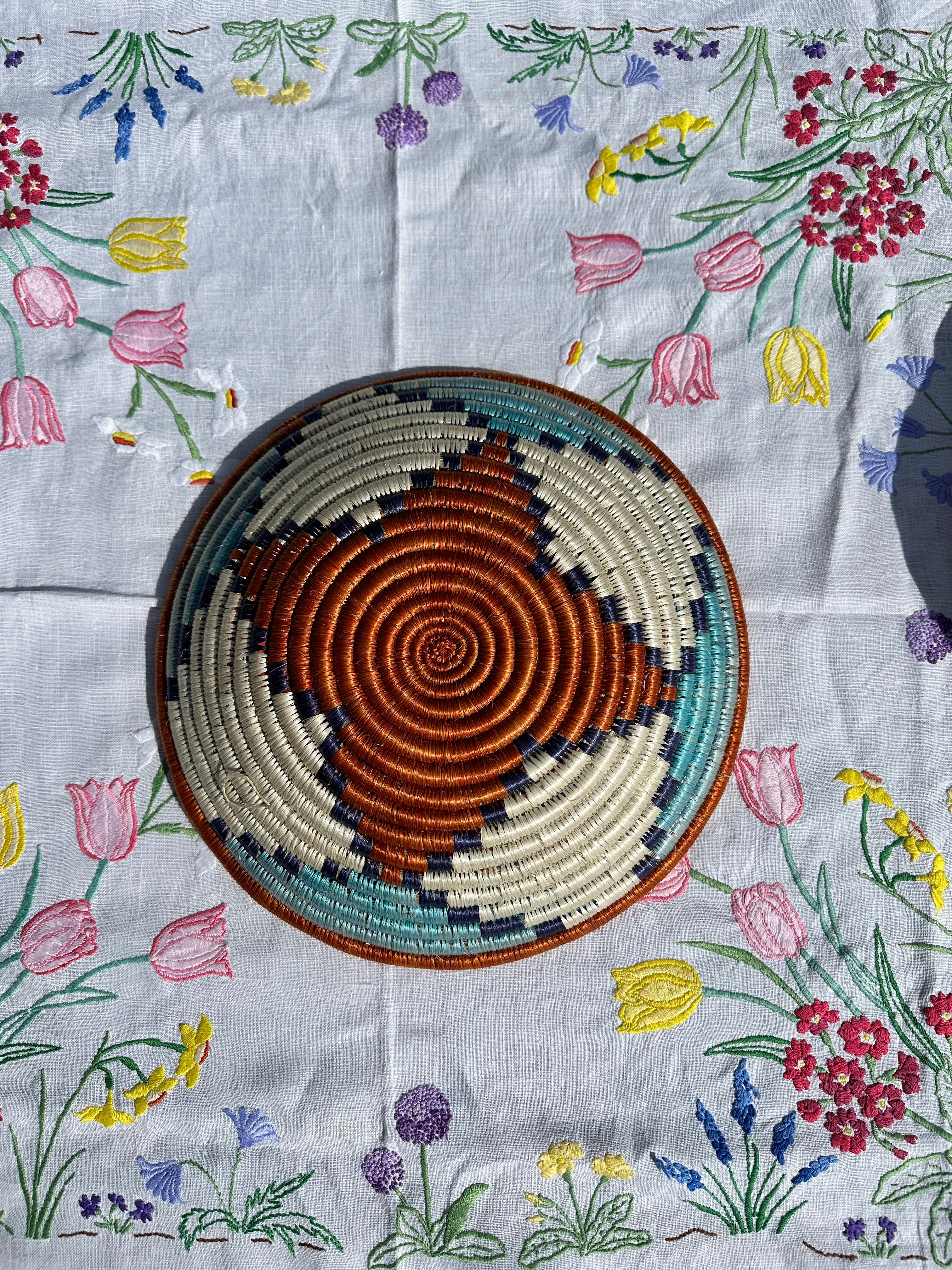 Medal Zanzibar Bread Basket