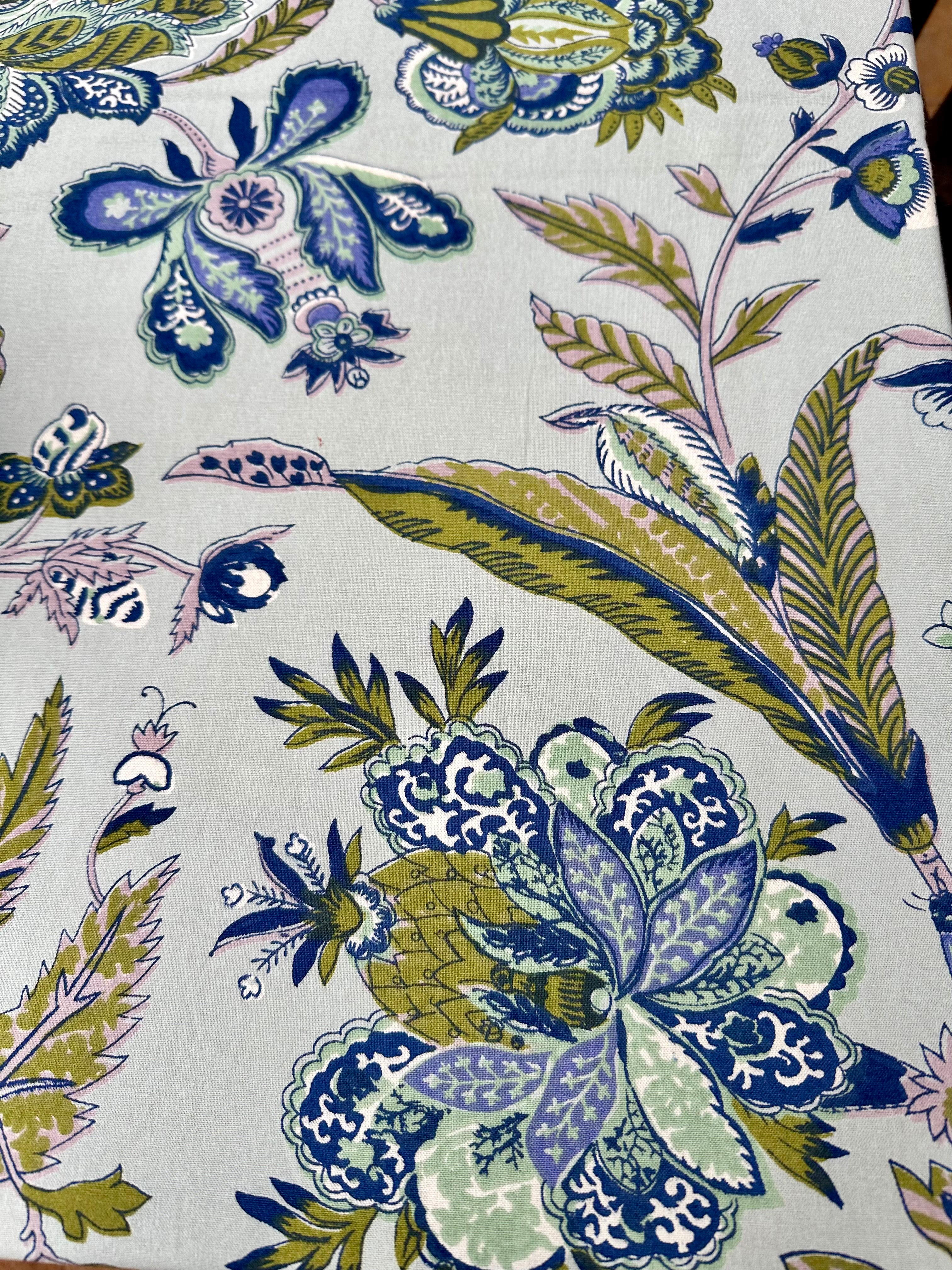 Jatni Bluebell Tablecloth